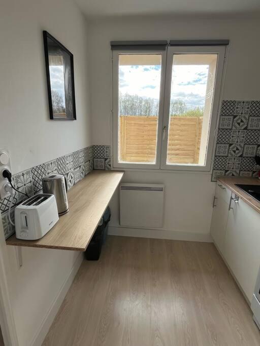 Petite Maison Cosy En Campagne Neuilly  Eksteriør billede