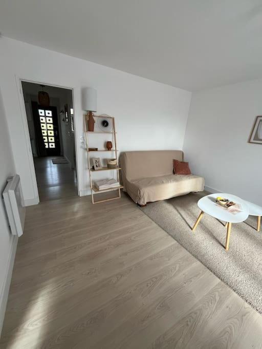 Petite Maison Cosy En Campagne Neuilly  Eksteriør billede